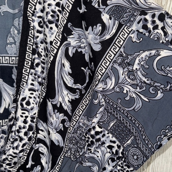 Chic Asymmetrical Dress in Navy Blue and Gray - Picture 3 of 6